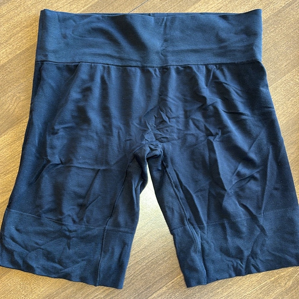 Jockey High-Waist Black Slim Short, Size L